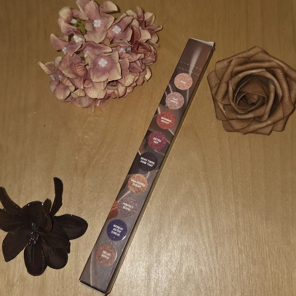 J Cat Beauty Coffee Toffee Sweet Tooth 9 Shadow Palette Bar